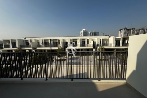 Radový dom v Tilal Al Ghaf, Dubai, SAE 3 spálne, 141 m2 č. 713142