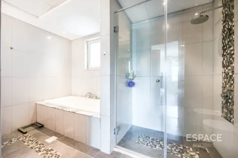 Vila v Jumeirah Park, Dubai, SAE 3 ložnice, 285 m² Č.: 661248 - fotografie 8