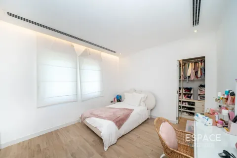 וילה להשכרה ב Jumeirah Park, Dubai, איחוד האמירויות  4 חדרי שינה, 328 מ"ר, מספר 738269 - תמונה 11