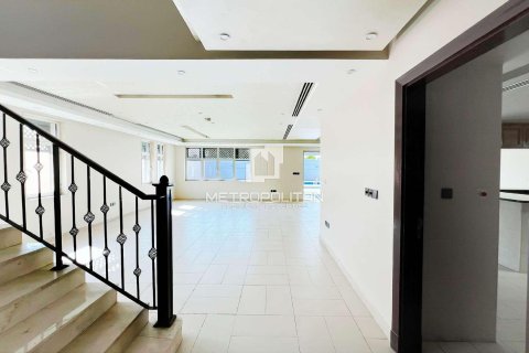 Villa in vendita a Jumeirah Park, Dubai, EAU 5 camere da letto, 740 mq. № 663825 - foto 4