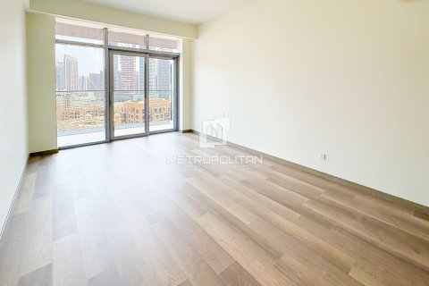 דירה למכירה ב Downtown Dubai (Downtown Burj Dubai), Dubai, איחוד האמירויות  2 חדרי שינה, 127 מ"ר, מספר 663823 - תמונה 12