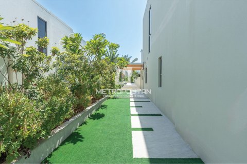 Vila u Dubai Hills Estate, Dubai, UAE 4 spavaćih soba, 458 m2 Br. 663824 - fotografija 18