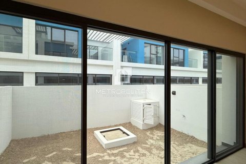 Townhouse in Damac Lagoons, Dubai, UAE 4 bedrooms, 144 sq.m. № 663826 - photo 8