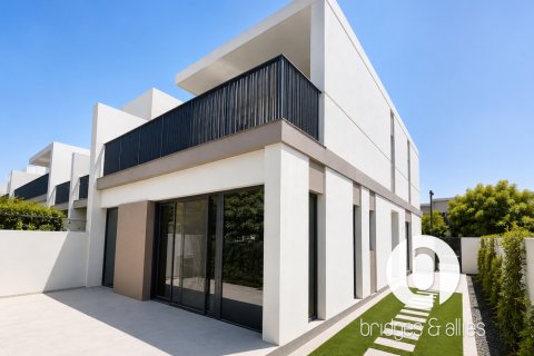 Vilă în Tilal Al Ghaf, Dubai, EAU 4 dormitoare, 221 mp.  №752160