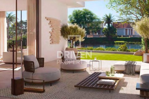 Müüa villa asukohaga Dubai, AÜE: 5 magamistoaga, 651.53 m² Nr 761650 - pilt 14
