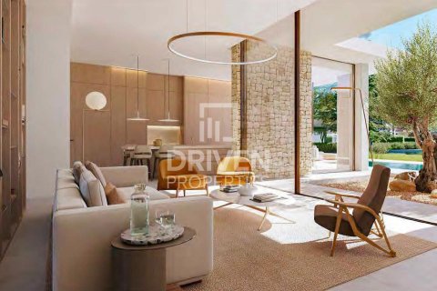 Müüa villa asukohaga Dubai, AÜE: 5 magamistoaga, 651.53 m² Nr 761650 - pilt 15