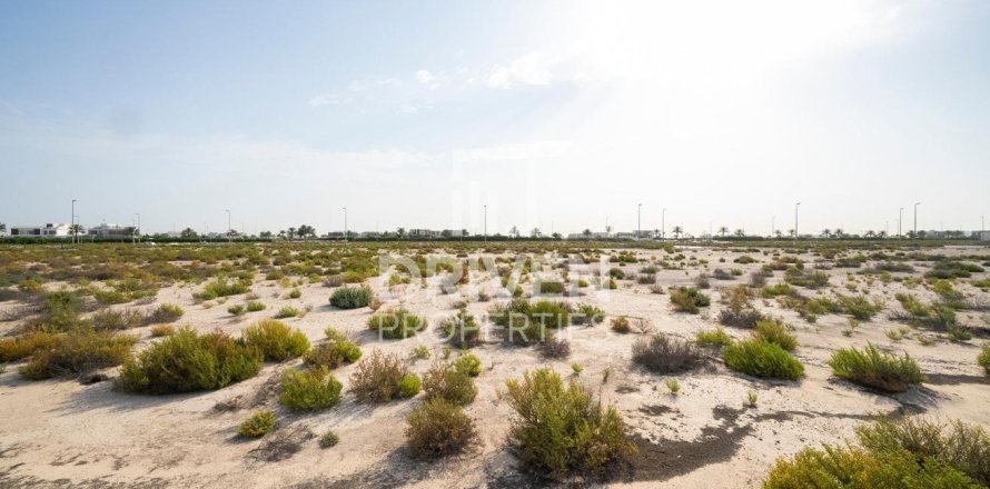 Działka w Jebel Ali, Dubai, ZEA 1013.67 mkw. nr 761652