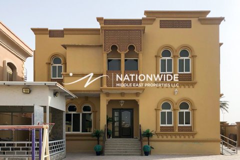 Huvila Abu Dhabi, Arabiemiraatit 4 makuuhuonetta, 580 m2 № 650513 - kuva 10