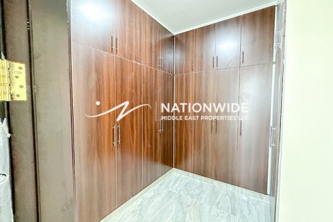 Huvila Abu Dhabi, Arabiemiraatit 4 makuuhuonetta, 580 m2 № 650513 - kuva 6