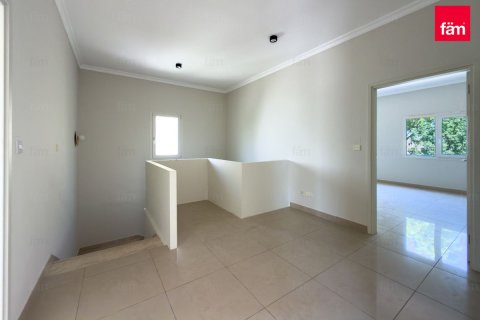 Villa til salg i Dubai, UAE 3 soveværelser, 527.2 kvm № 764109 - foto 14