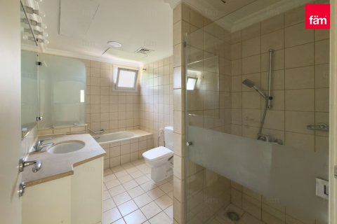 Villa til salg i Dubai, UAE 3 soveværelser, 527.2 kvm № 764109 - foto 22