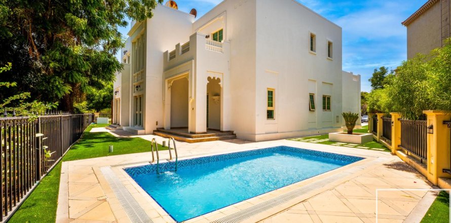 Villa i Jumeirah Islands, Dubai, Emiratene 4 soverom, 817.64 kvm nr. 758718