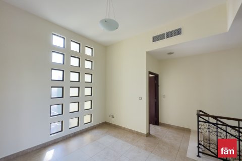 Townhouse in Dubai, UAE 4 bedrooms, 309.4 sq.m. № 718498 - photo 8