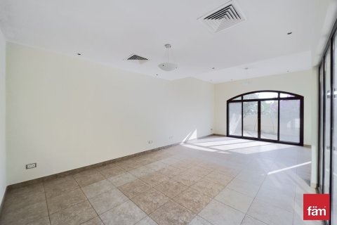 Townhouse in Dubai, UAE 4 bedrooms, 309.4 sq.m. № 718498 - photo 3