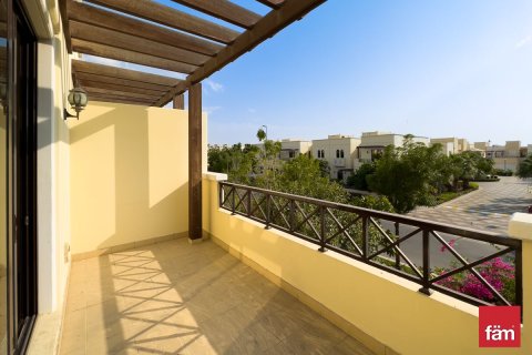 Townhouse in Dubai, UAE 4 bedrooms, 309.4 sq.m. № 718498 - photo 27