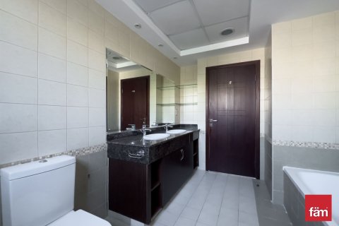 Townhouse in Dubai, UAE 4 bedrooms, 309.4 sq.m. № 718498 - photo 17