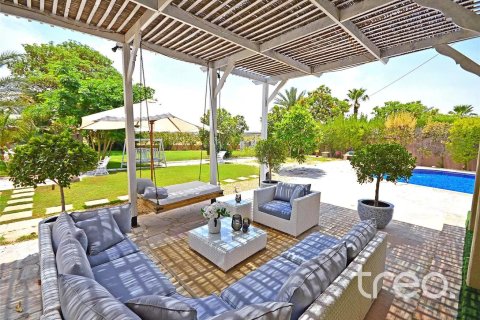 Huvila Arabian Ranches, Dubai, Arabiemiraatit 5 makuuhuonetta, 493.22 m2 № 733900 - kuva 6