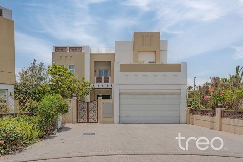 Villa asukohaga Mudon, Dubai, AÜE: 5 magamistoaga, 1007.72 m² Nr 733919