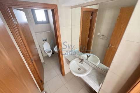 Vila u Jumeirah, Dubai, UAE 4 spavaćih soba, 390 m2 Br. 658897 - fotografija 16