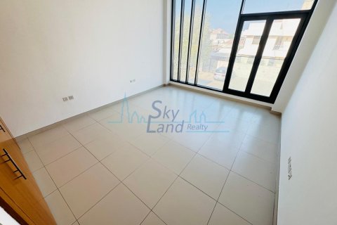 Vila u Jumeirah, Dubai, UAE 4 spavaćih soba, 390 m2 Br. 658897 - fotografija 21