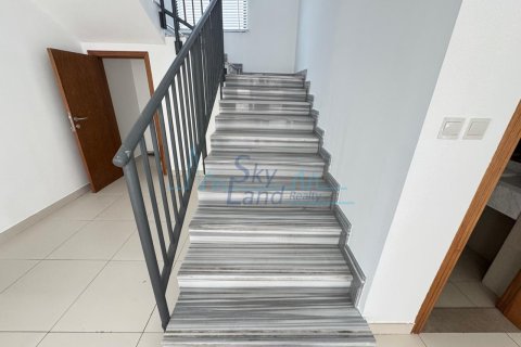 Vila u Jumeirah, Dubai, UAE 4 spavaćih soba, 390 m2 Br. 658897 - fotografija 15