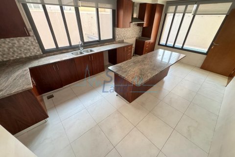 Vila u Jumeirah, Dubai, UAE 4 spavaćih soba, 390 m2 Br. 658897 - fotografija 6
