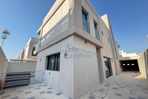 Vila u Jumeirah, Dubai, UAE 4 spavaćih soba, 390 m2 Br. 658897 - fotografija 2