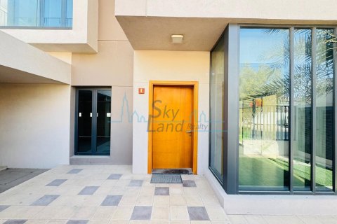 Vila u Jumeirah, Dubai, UAE 4 spavaćih soba, 390 m2 Br. 658897 - fotografija 17