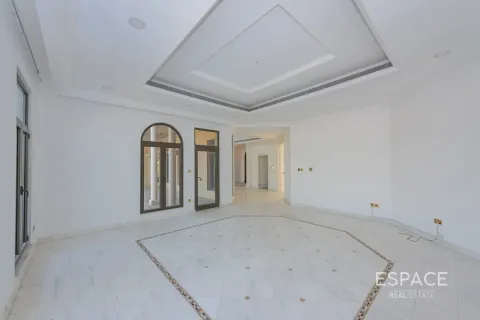 Villa en venta en Palm Jumeirah, Dubai, EAU 6 dormitorios, 650 m2 № 649780 - foto 4