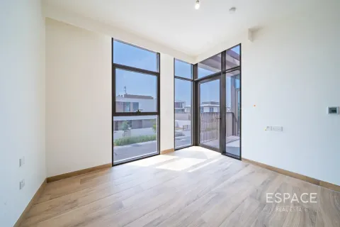 Villa itt: Al Furjan, Dubai, EAE, 4 hálószoba, 429 m², azonosító: 649782 - fénykép 13