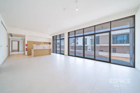 Villa itt: Al Furjan, Dubai, EAE, 4 hálószoba, 429 m², azonosító: 649782 - fénykép 16