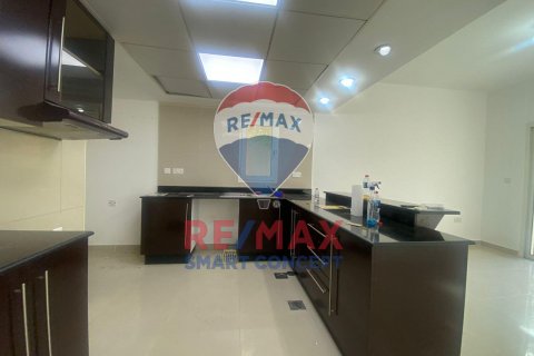 Villa til leie i Al Reef, Abu Dhabi, Emiratene 4 soverom, 265.5 kvm Nr. 515826 - Foto 3