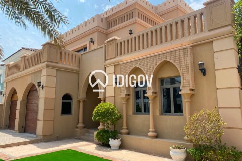 ویلا برای اجاره در Palm Jumeirah، Dubai، امارات متحده عربی 5 خوابه ، 727.52 متر مربع ، شماره 735741 - تصویر 2