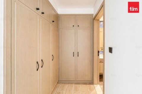 Kaupunkipientalo Dubai, Arabiemiraatit 4 makuuhuonetta, 144 m2 № 718014 - kuva 9