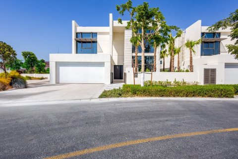 Vila v Mohammed Bin Rashid City, Dubai, SAE 4 spálne, 595.72 m2 č. 750167