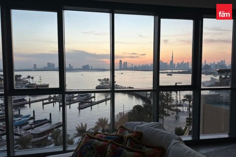 Dubai、UAEにあるマンション 3ベッドルーム、197.3 m2 No769084