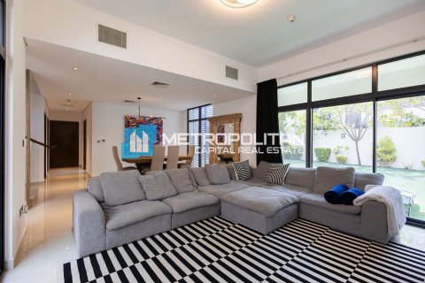Villa sa Yas Island, Abu Dhabi, UAE 5 silid-tulugan, 637.1 sq.m. № 630074 - larawan 10