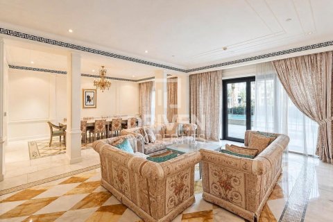 Duplex para arrendamento em Culture Village, Dubai, EAU 3 quartos, 472.32 m2 № 745080 - foto 2
