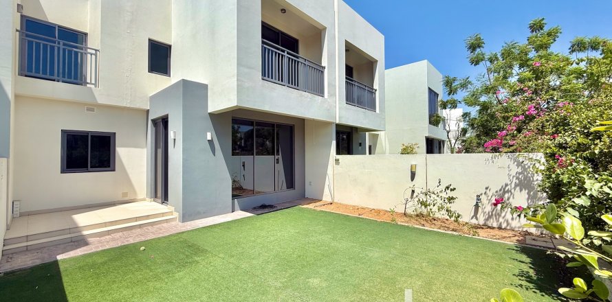 Ridamaja asukohaga Dubai Hills Estate, Dubai, AÜE: 3 magamistoaga, 202.44 m² Nr 733637
