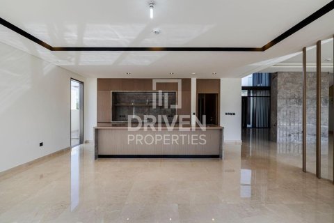 Villa in Dubai Hills Estate, Dubai, UAE 5 bedrooms, 705.04 sq.m. № 745868