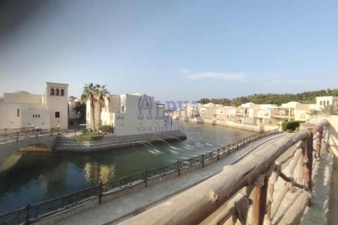 Villa te huur in Ras Al Khaimah, VAE 3 slaapkamers, 357.9 vr.m., nr 686457 - foto 18