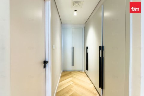 Apartment til salg i Dubai, UAE 3 soveværelser, 152.3 kvm № 630486 - foto 20