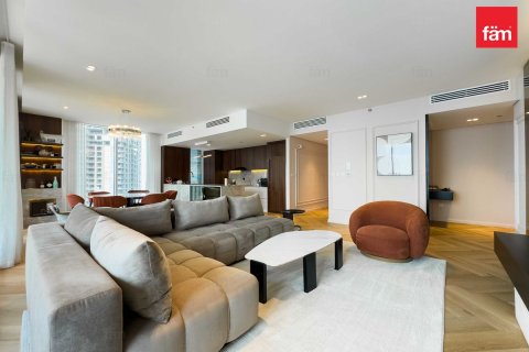 Apartment til salg i Dubai, UAE 3 soveværelser, 152.3 kvm № 630486 - foto 3