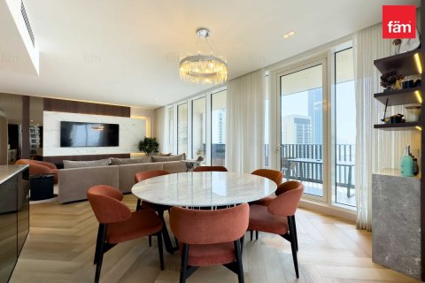 Apartment til salg i Dubai, UAE 3 soveværelser, 152.3 kvm № 630486 - foto 5