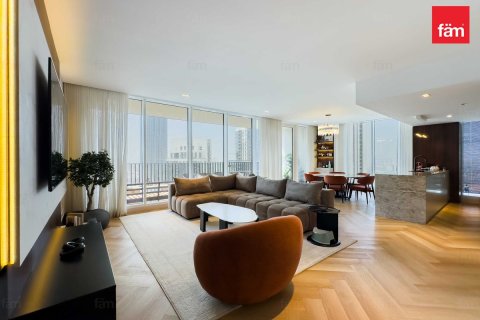 Apartment til salg i Dubai, UAE 3 soveværelser, 152.3 kvm № 630486 - foto 2