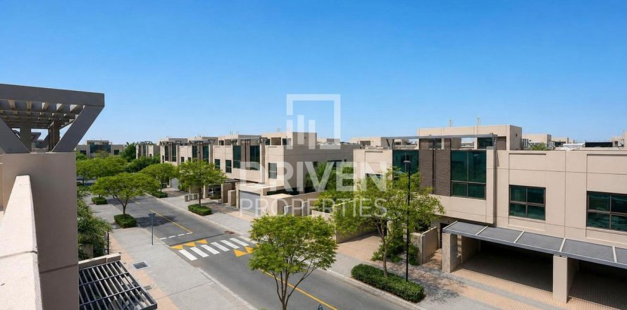 Villa in Meydan, Dubai, VAE 4 slaapkamers, 218.04 vr.m. nr 762095