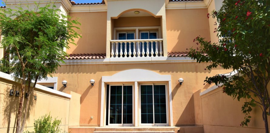 Ridamaja asukohaga Jumeirah Village Triangle, Dubai, AÜE: 1 magamistoaga, 180 m² Nr 255373