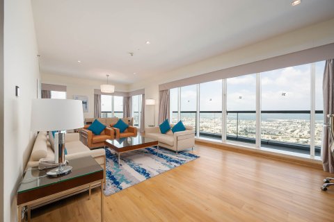 Apartmen di Sheikh Zayed Road, Dubai, UAE 3 bilik tidur, 190 meter persegi № 759885