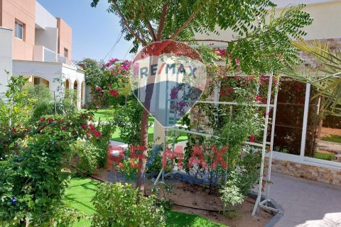 Al Samha, Abu Dhabi, UAE의 임대용 빌라 침실 5개, 285제곱미터 번호 516308 - 사진 16