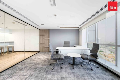 Üürile anda kontor asukohaga Dubai, AÜE: 102 m² Nr 722330 - pilt 14